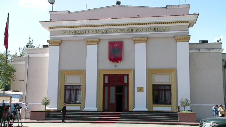 The third, but not the real one! Parliament votes tomorrow in the last round “zero” for the President