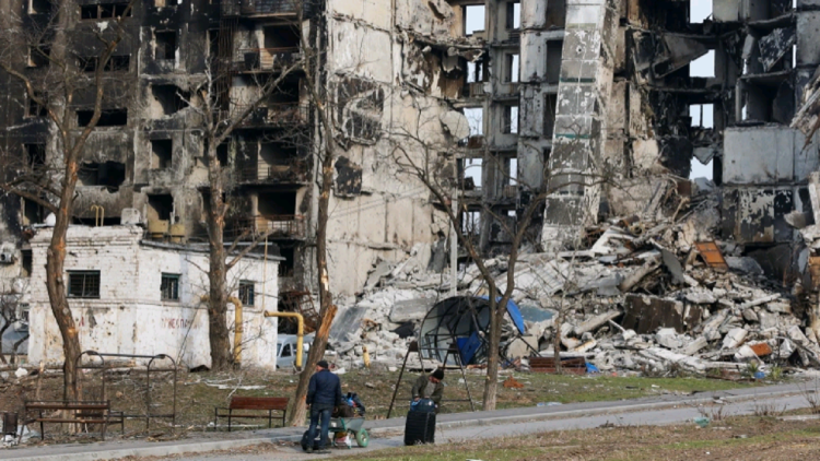 Ukrainian official: 200 bodies found in a high-rise building in Mariupol