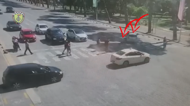 He hit the 20-year-old with white visas, the driver is arrested