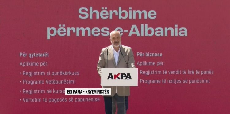 Job Fair / Opens in Durrës, businesses require 1500 workers