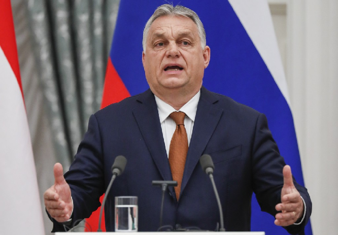 Orban accuses EU of ‘atomic bomb’ to economy in clash with Russia (photos)