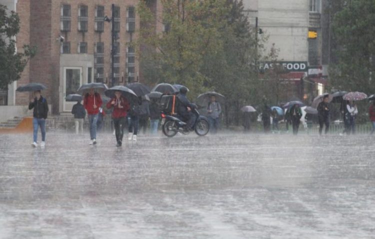 Heavy clouds and rain, as the weather forecast for this Sunday
