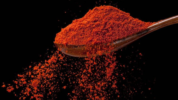 Here’s what the health benefits of crushed red pepper are