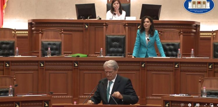 Today the president is not elected / There is no PS-PD consensus. Berisha’s election increased tensions