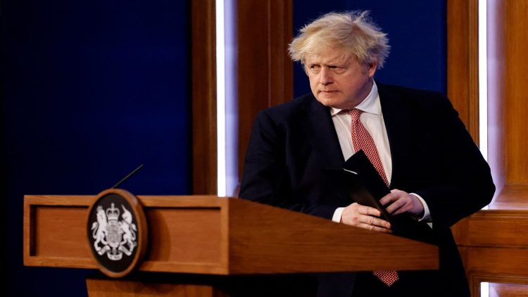 Breaking News / Boris Johnson escapes no-confidence motion
