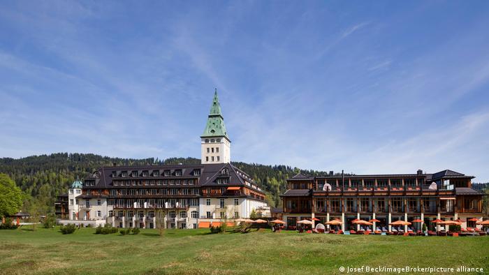 What is G7, the heavyweight forum that starts today