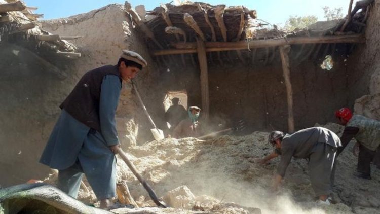 Strong earthquake hits Afghanistan!  Over 250 victims and hundreds injured