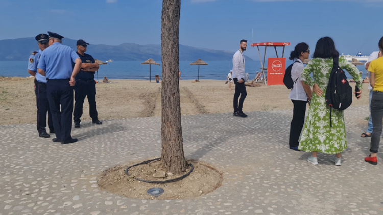 Verifications for private beach permits in Vlora begin, the action includes 184 such