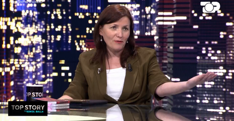 Felaj: It is shameful that new deputies join Berisha. Zhupa: Shame on you for stealing!