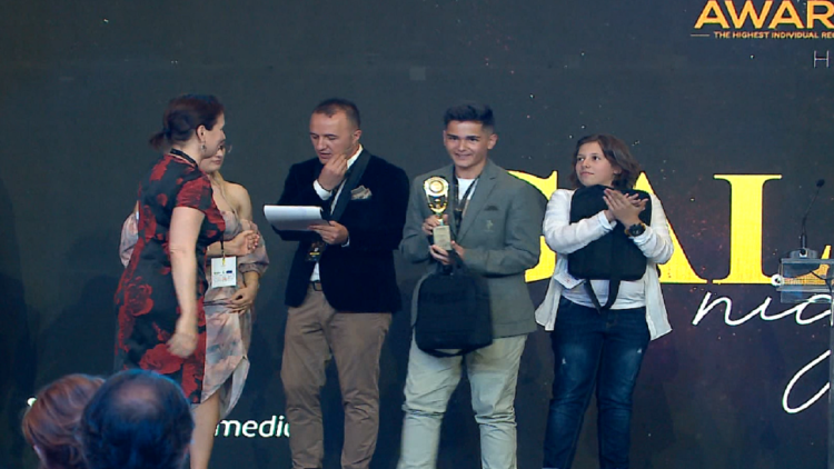 Albanian ICT Awards / Awards are given for the best ideas in the field of information technology