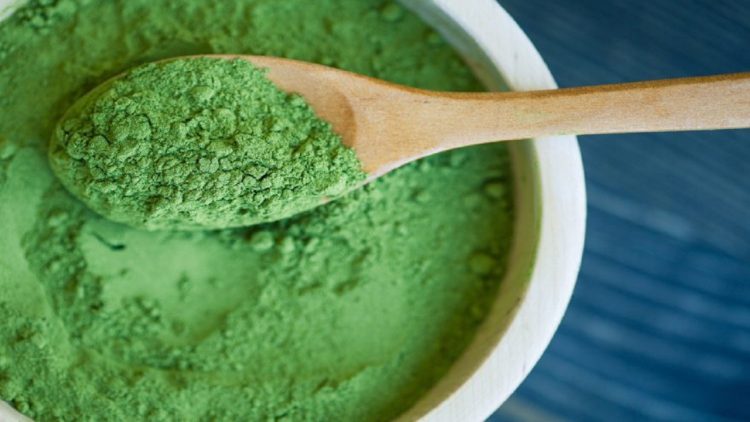 Against cholesterol and blood pressure / What is spirulina?
