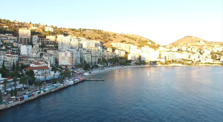 Arrests for lands on the coast of Saranda / In handcuffs chief of urban planning.  10 thousand meters of land were plundered