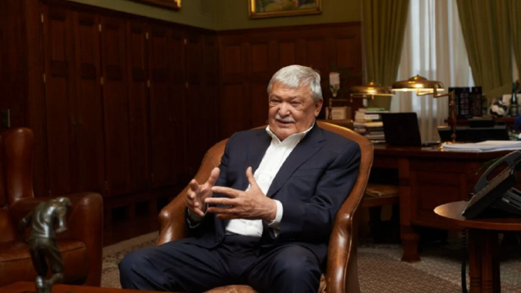 OTP Bank Chairman and CEO Sandor Csanyi Celebrates his 30th Anniversary as OTP Group Leader