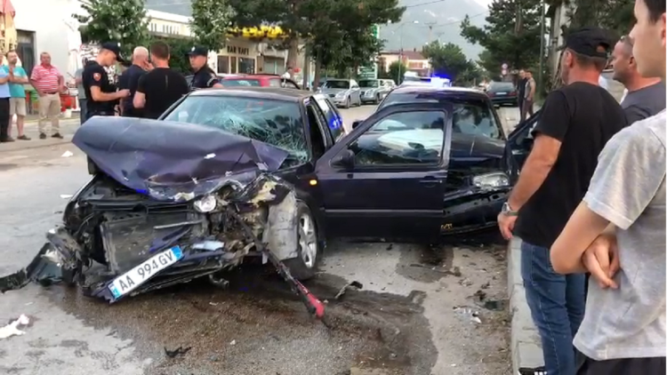 Black Saturday! The family is injured in Kukës, the 40-year-old dies in Tirana, the vehicle is divided in two in Maliq