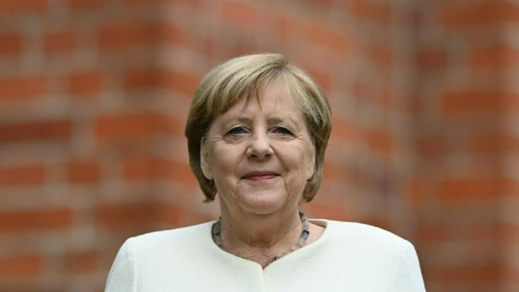 A much-needed triumph, Merkel’s party “destroys” rivals in local elections