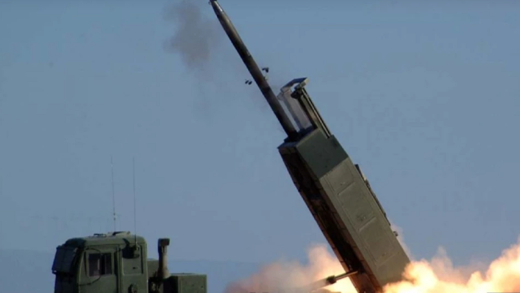 Long-range weapons donated by the US arrive in Ukraine
