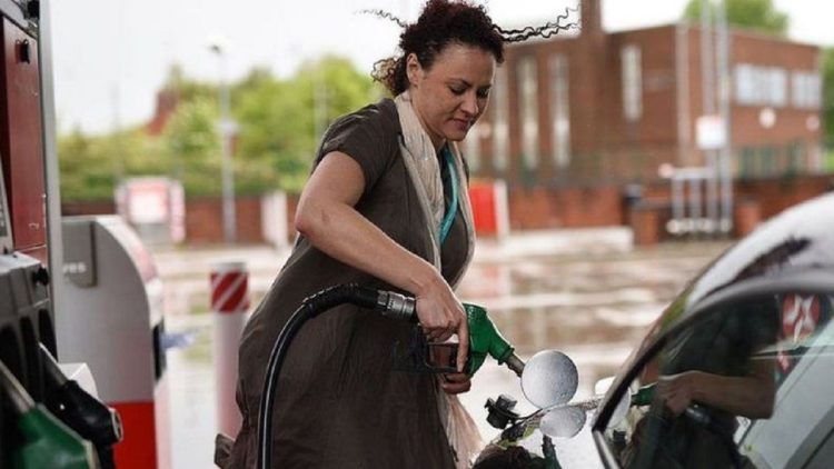 United Kingdom / Fuel prices mark the largest increase in 17 years