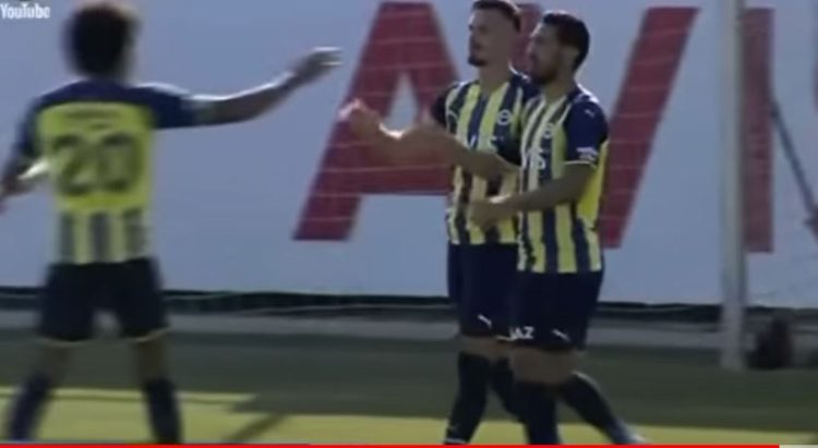 Fenerbahce lecture Tirana, the Albanian striker also finds the goal