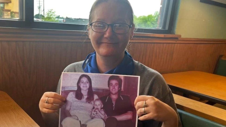 Missing child of executed parents found alive after 42 years in US (photos)