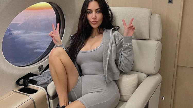 Now, if he found the “trouble”, Kim Kardashian has damaged Marilyn Monroe’s dress ?!