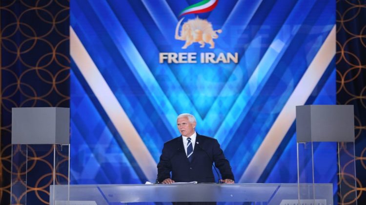 Pence in Ashfrat-3 camp in Manza: The people of Iran will be free in a future