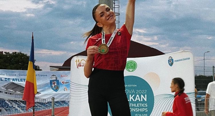 Luiza Gega also triumphs in Craiova, Romania, setting a championship record