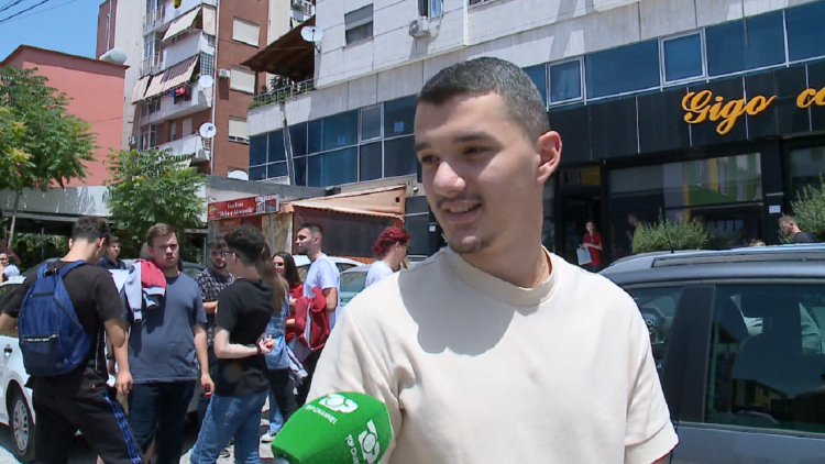 Final exam / Over 33 thousand graduates were tested for the elective subject