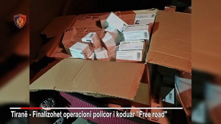 They were transporting smuggled goods from Kosovo, six people were arrested in Tirana