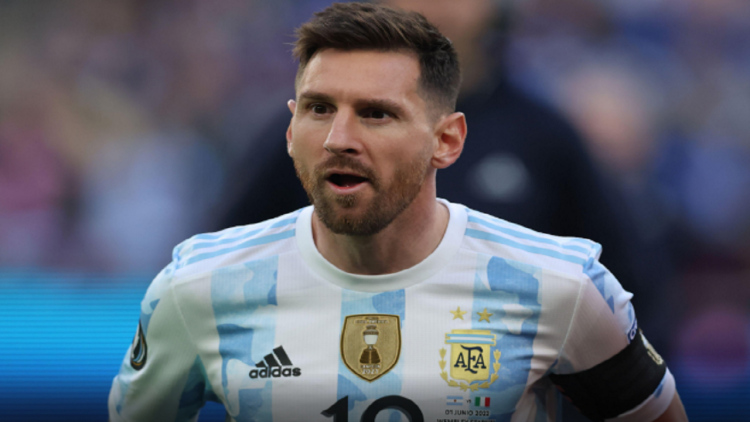 South America top scorer / Five goals against Estonia make Messi elusive