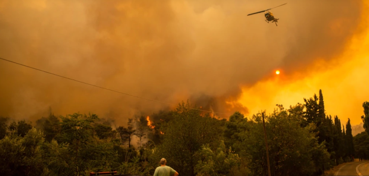 The season of “war” with the fires in Greece begins, the flames occupy Athens