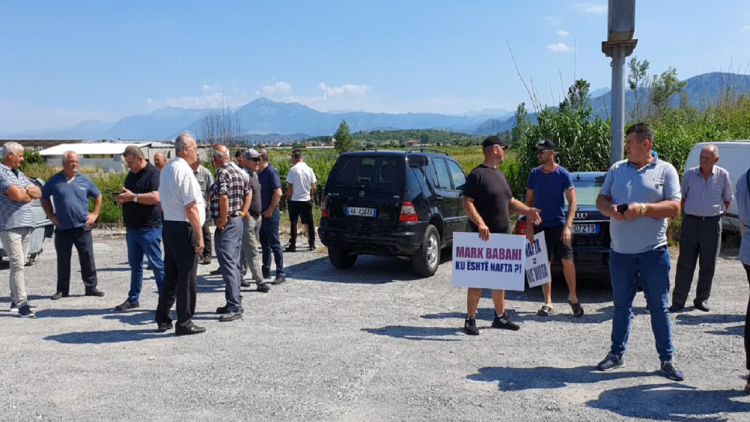 Oil farmers protest in Shkodra