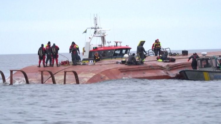 Fatal naval collision in Sweden brings the punishment of the British responsible (photos)