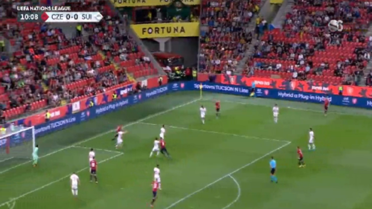 Switzerland’s defense “asleep”, the Czech Republic benefits and takes advantage