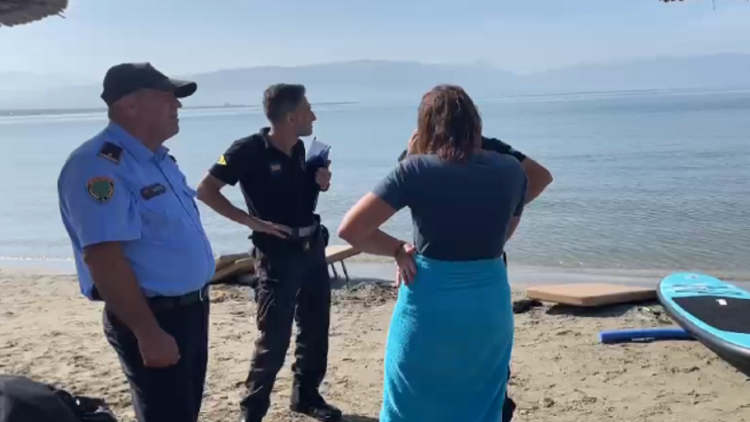 Yacht sinks in Zvërnec / Italian tourists accuse the state of not installing alarms