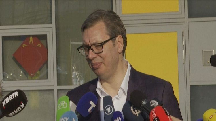 EU does not leave Serbia, Borell phone Vuçiit: We have European partners