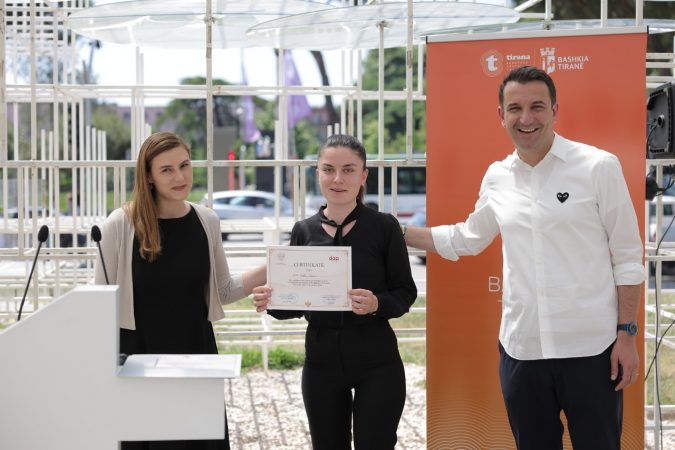 Municipality of Tirana certificate for young interns, Veliaj: A good opportunity for young people to enrich their CVs