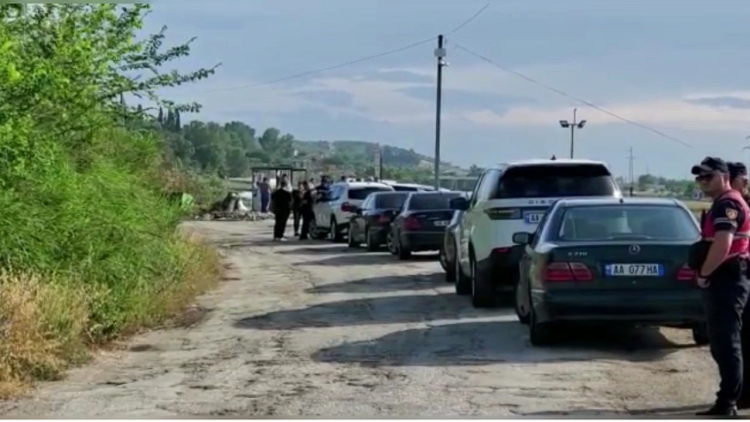 Murder of a guard in Fier / View from the scene, the police “armor” the area
