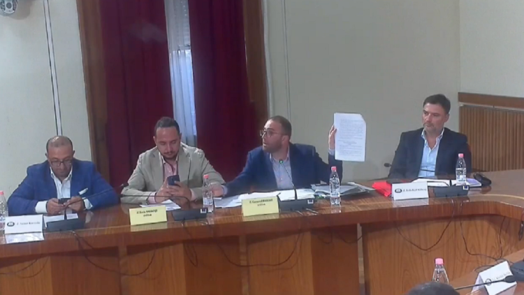 DP demands Xhačka’s mandate/ The Council of Mandates will summon the minister to a hearing ( Debates )