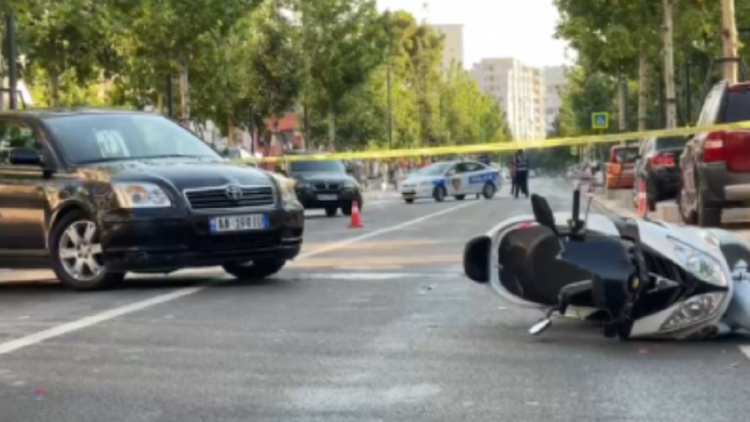 The car hits the engine on the Durrës-Tirana highway, the 30-year-old is injured