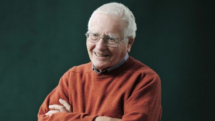 The creator of the Gaia hypothesis, James Lovelock, dies on his 103rd birthday