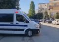 He lost control of the dinghy and hit two vacationers in Jalë, action is being taken against the 37-year-old