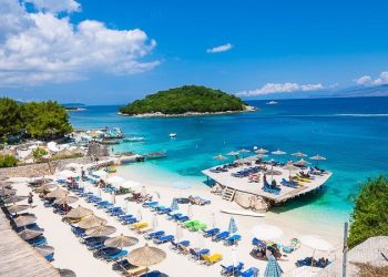 Salty prices in Ksamil, Minister Kumbaro calls on businesses: Be transparent with tourists
