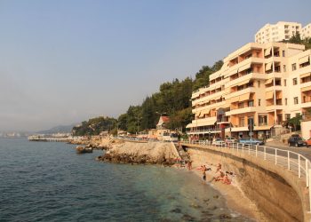 Gunshots in Vlora