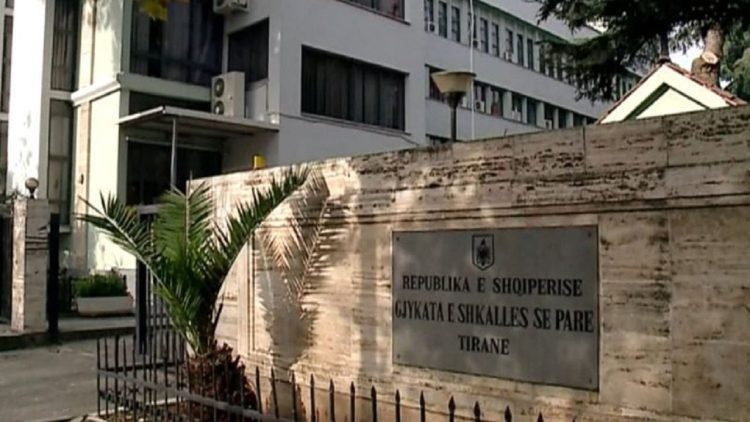 Lawyers in Tirana are boycotting the strike again, today 10 hearings are held in the Court for security measures