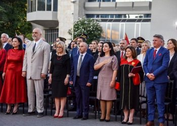 Vjosa Osmani congratulates President Begaj: We will intensify cooperation on the Euro-Atlantic road Kosovo-Albania