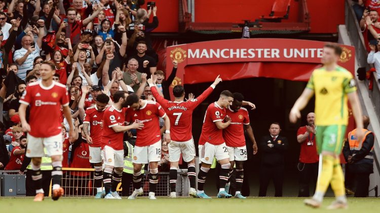 Officially, Fulham City sign the United midfielder