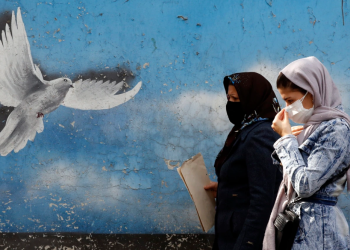 Iranian authorities ban women from appearing in advertisements