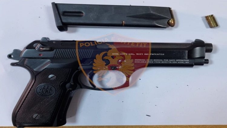 Shot yesterday in Vlora after a conflict over parking, the 40-year-old is wanted