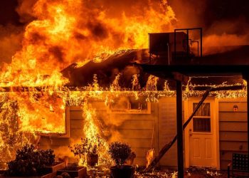 Fires in California are out of control!  Houses burn, thousands of residents are evacuated, a state of emergency is declared