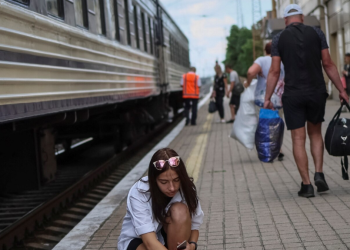 The evacuees return to the Donetsk region as they cannot afford the security